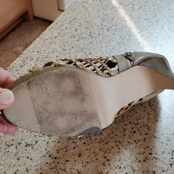 **Clearance** Madden Girl cage sandals - Picture 7 of 12